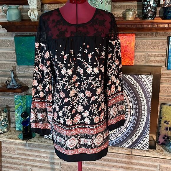 Gorgeous Black Floral and Paisley Printed Dress Lace Inset Long Sleeve NWOT MED - Picture 1 of 12